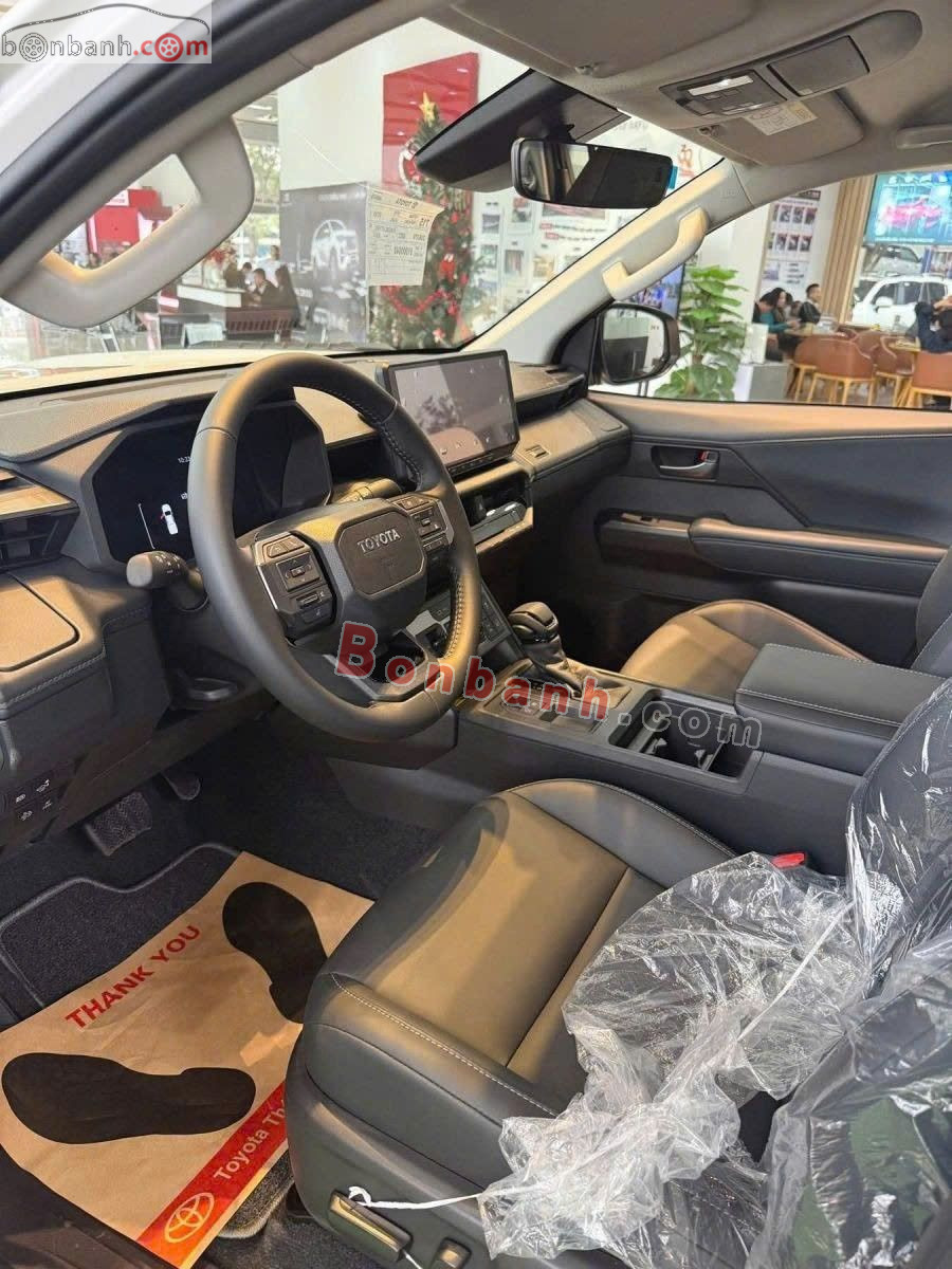 Bán ô tô Toyota Hilux Trailhunter 2.8L 4x4 AT - 2026 - xe mới