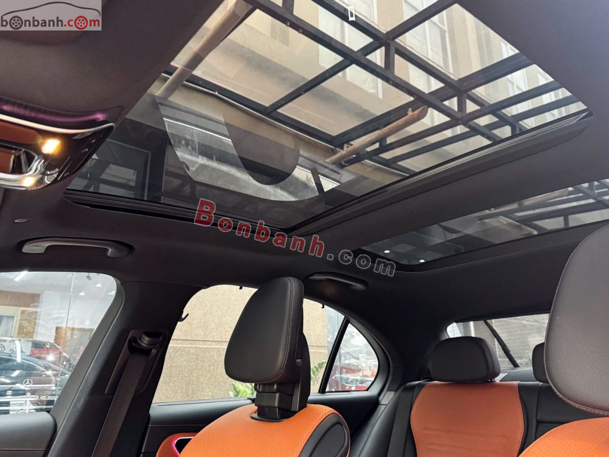 Bán ô tô Mercedes Benz C class C300 AMG - 2022 - xe cũ