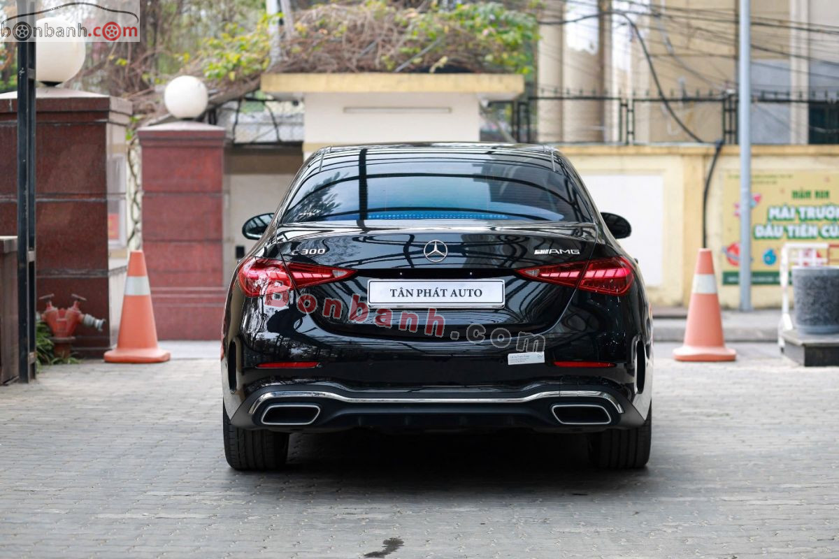 Bán ô tô Mercedes Benz C class C300 AMG - 2022 - xe cũ