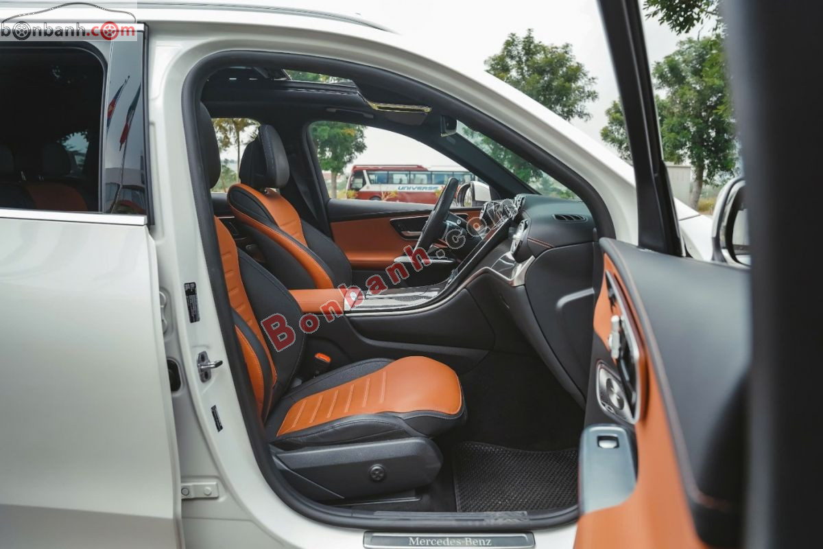 Bán ô tô Mercedes Benz GLC 300 4Matic - 2023 - xe cũ