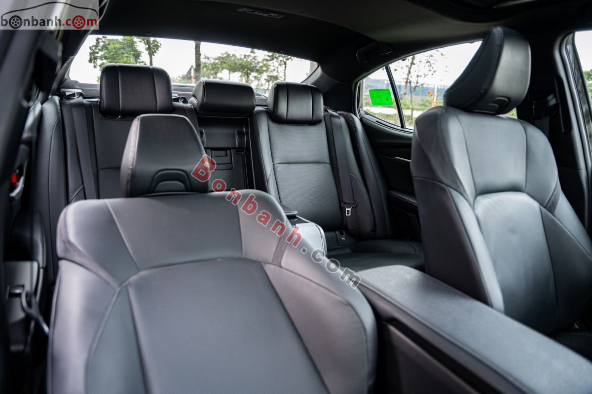 Bán ô tô Toyota Camry 2.5 HEV Mid - 2025 - xe cũ