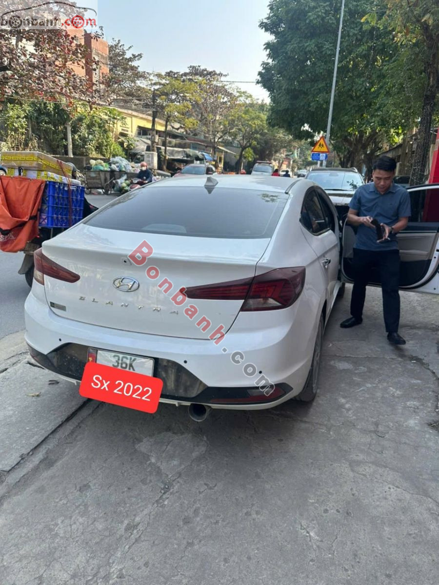 Bán ô tô Hyundai Elantra 1.6 AT - 2022 - xe cũ