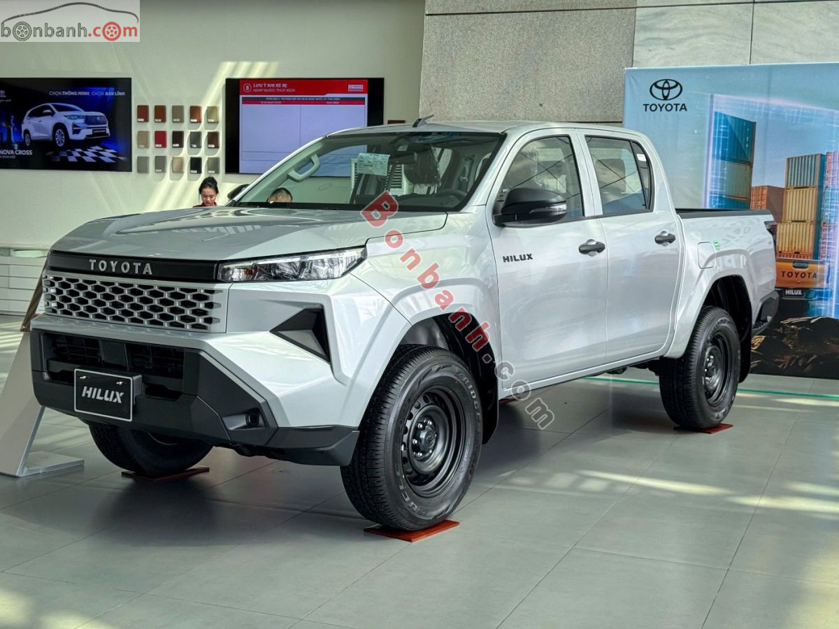 Bán ô tô Toyota Hilux Standard 2.8L 4x2 MT - 2026 - xe mới