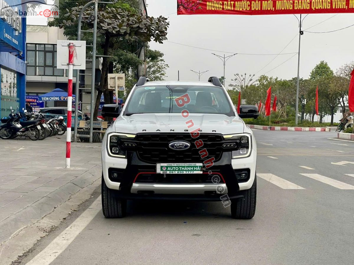 Bán ô tô Ford Ranger Stormtrak 2.0L 4x4 AT - 2024 - xe cũ