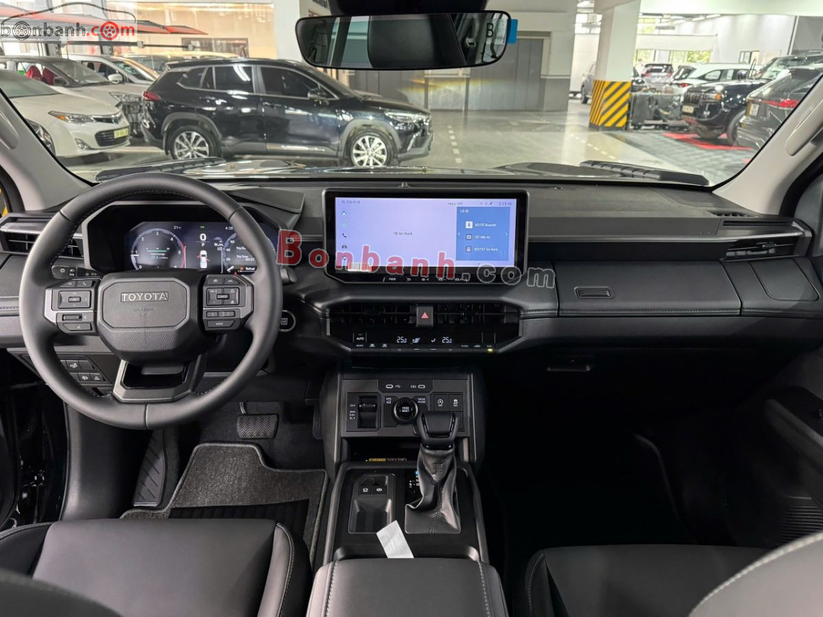 Bán ô tô Toyota Hilux Trailhunter 2.8L 4x4 AT - 2026 - xe mới