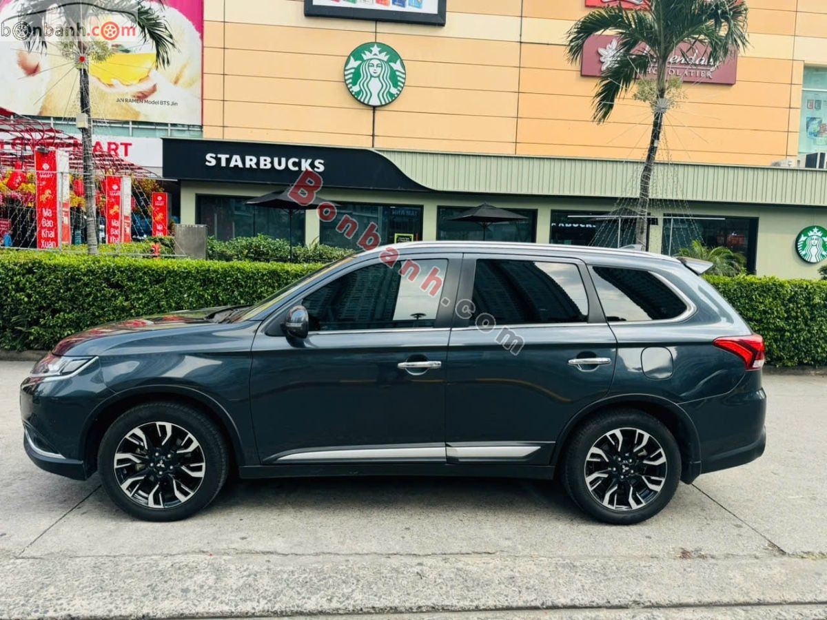 Bán ô tô Mitsubishi Outlander Premium 2.0 CVT - 2021 - xe cũ