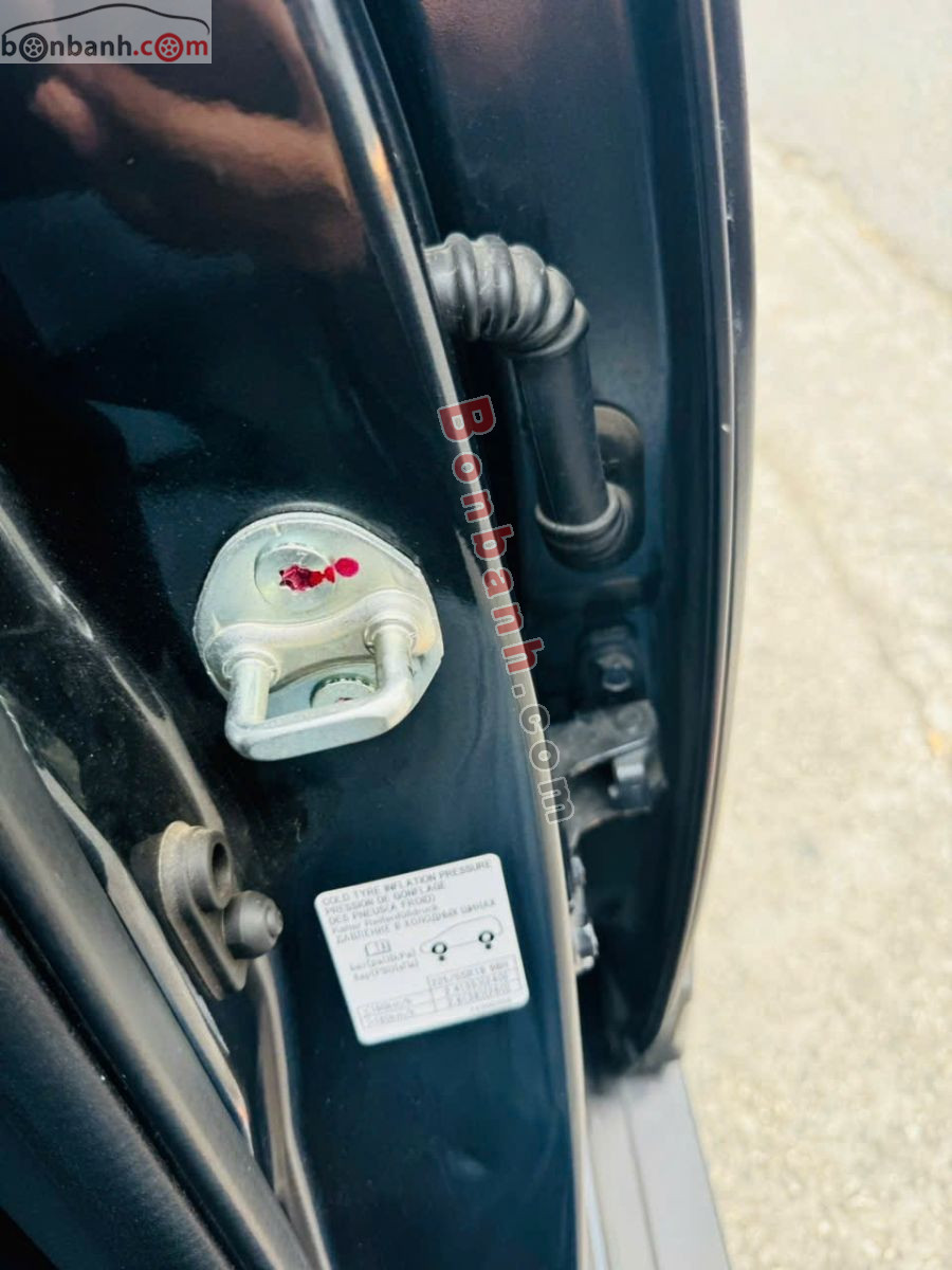 Bán ô tô Mitsubishi Outlander Premium 2.0 CVT - 2021 - xe cũ