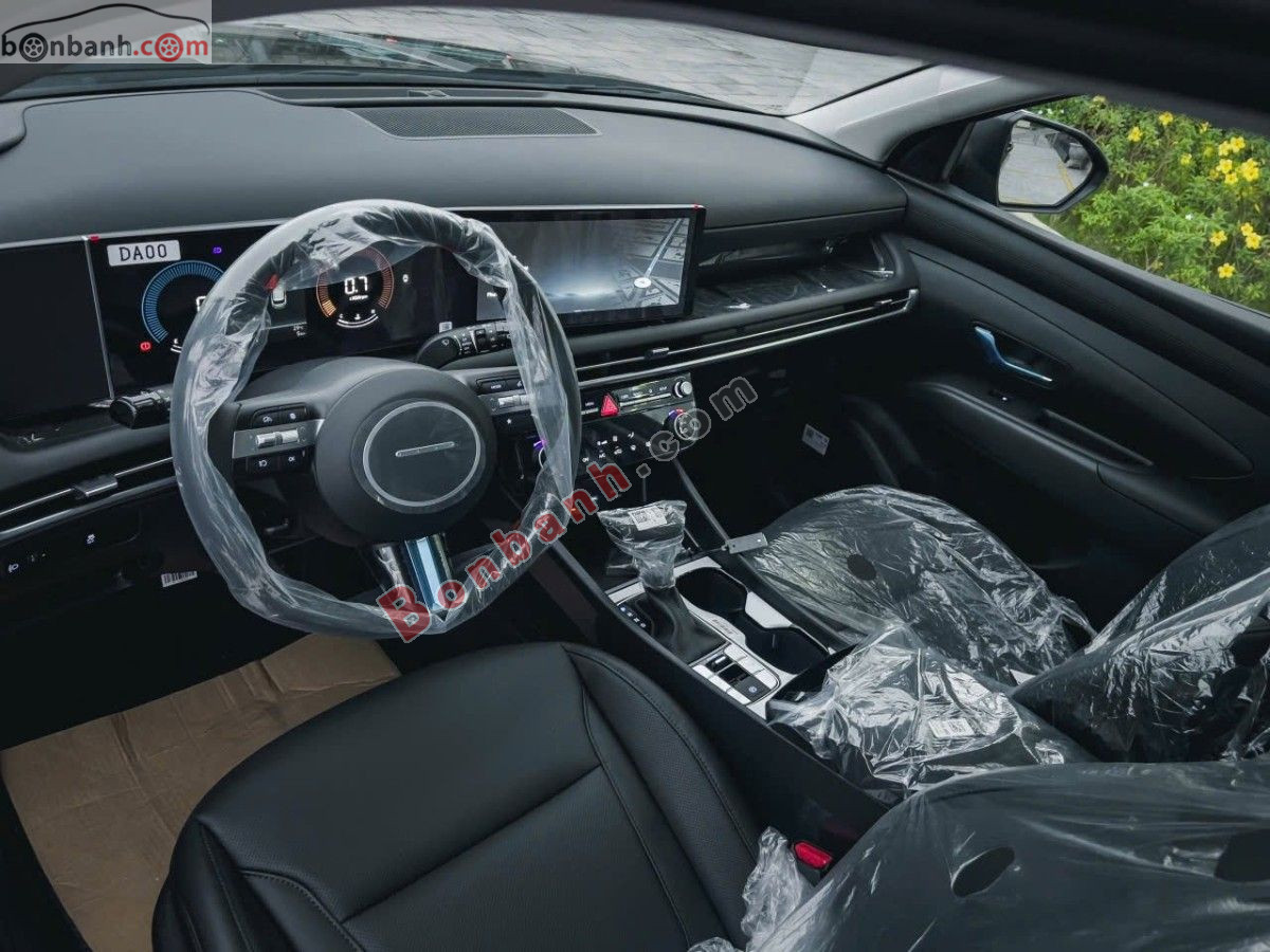 Bán ô tô Hyundai Tucson 2.0 AT Tiêu chuẩn - 2026 - xe mới