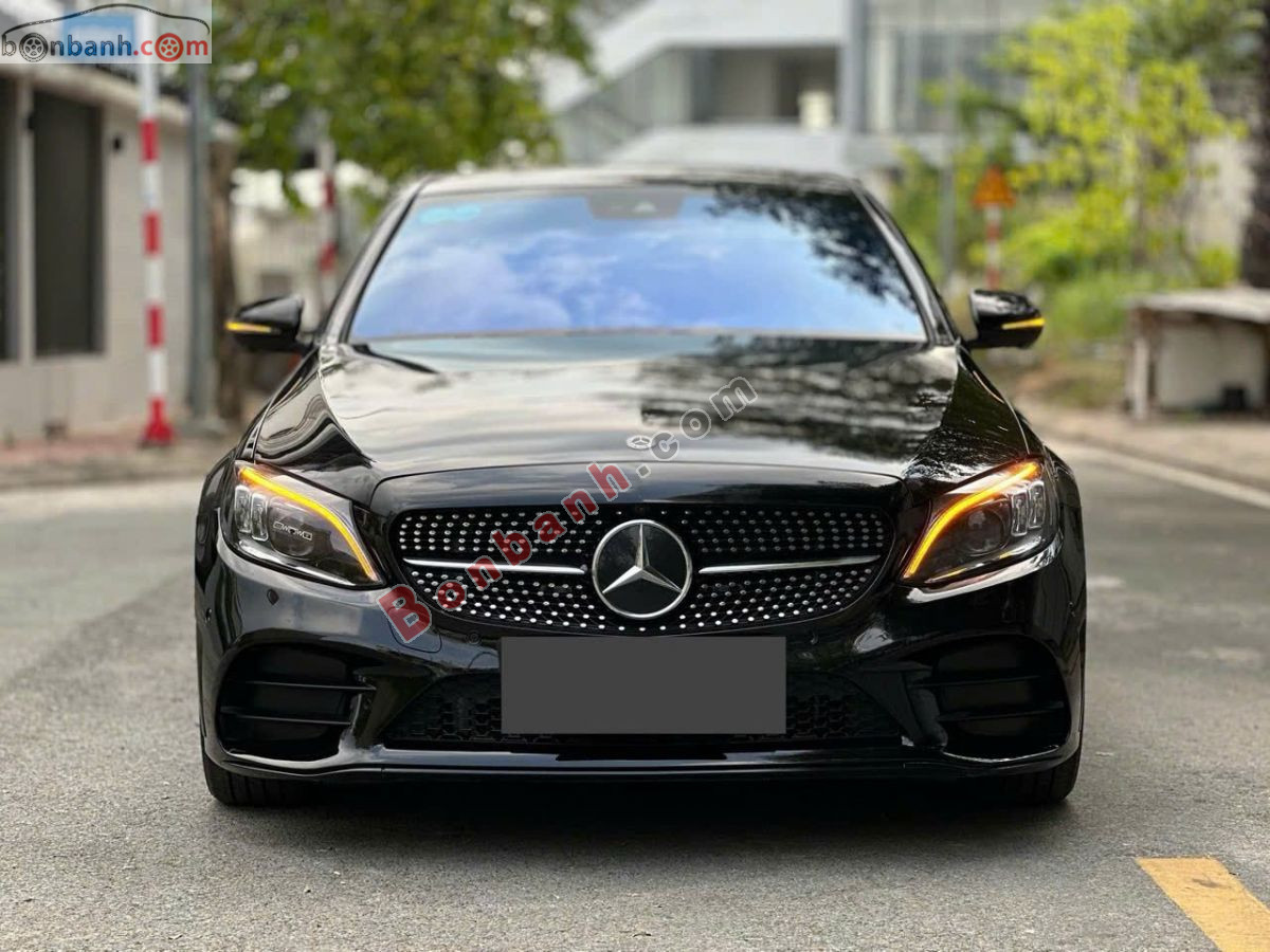 Bán ô tô Mercedes Benz C class C300 AMG - 2021 - xe cũ