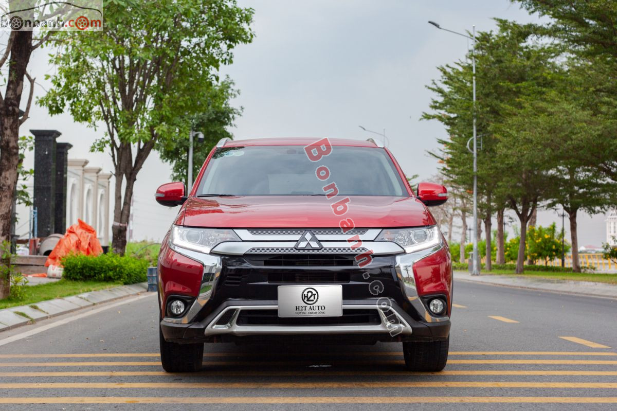 Bán ô tô Mitsubishi Outlander 2.0 CVT - 2021 - xe cũ