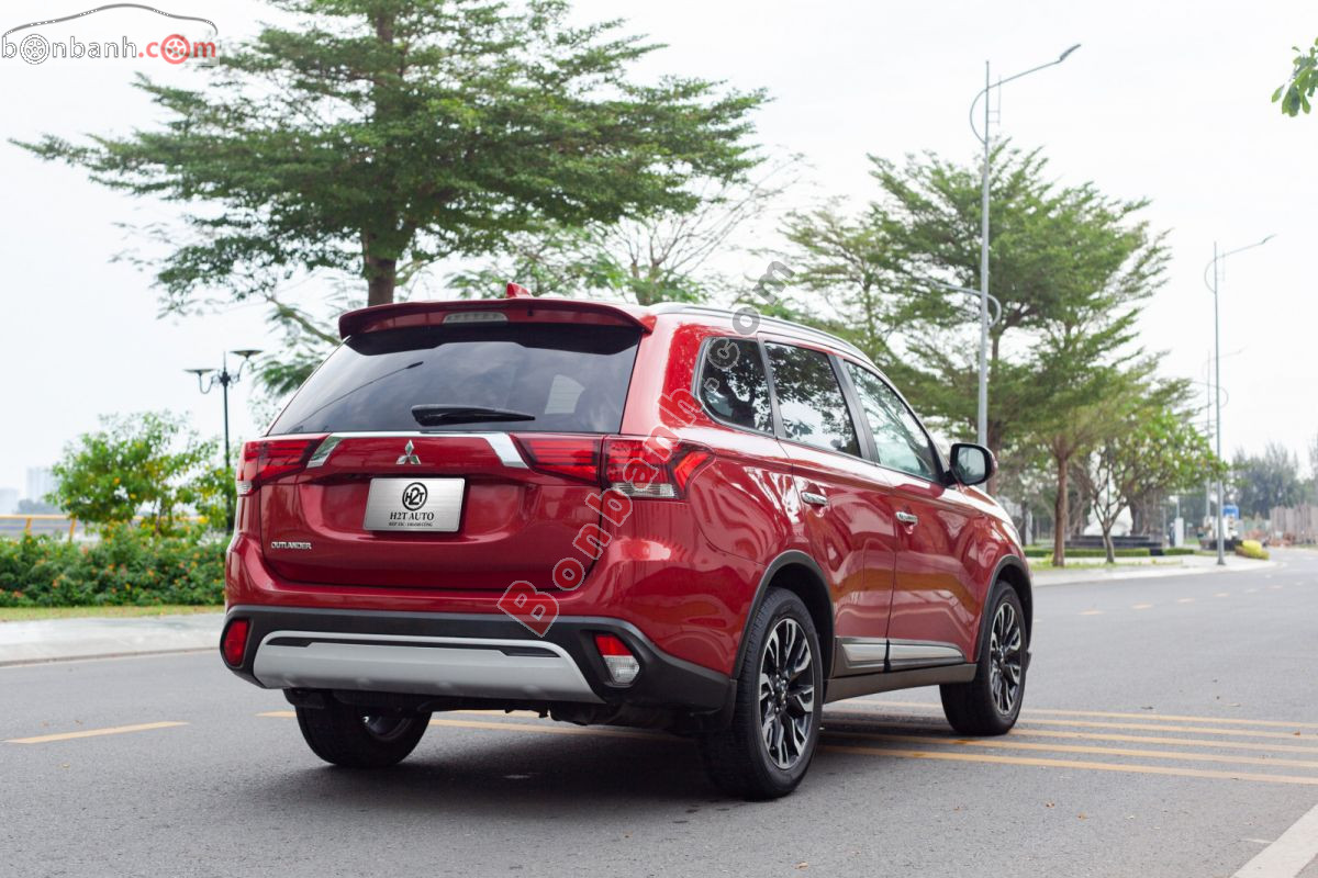 Bán ô tô Mitsubishi Outlander 2.0 CVT - 2021 - xe cũ