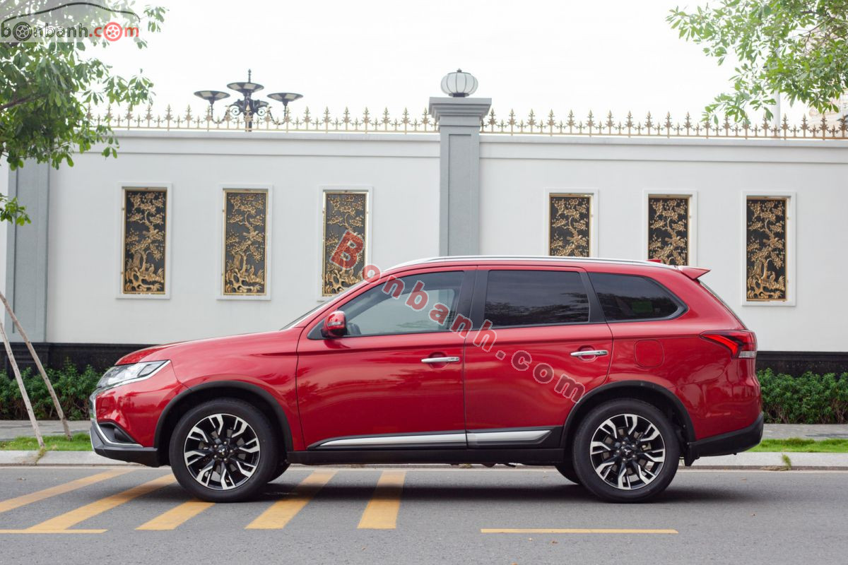 Bán ô tô Mitsubishi Outlander 2.0 CVT - 2021 - xe cũ
