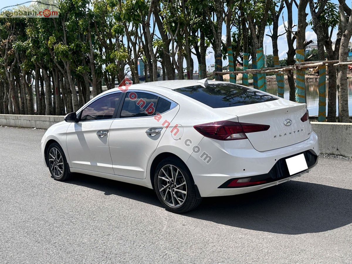 Bán ô tô Hyundai Elantra 2.0 AT - 2021 - xe cũ