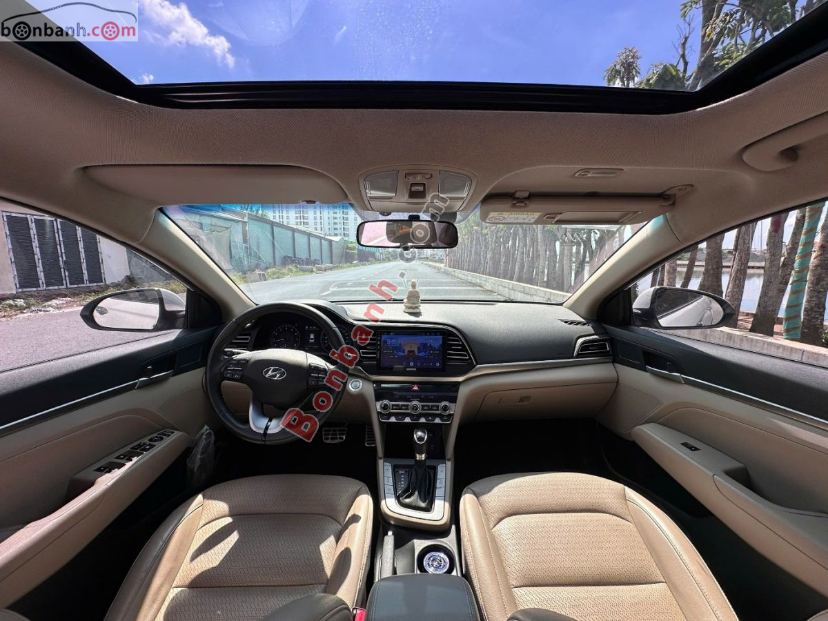 Bán ô tô Hyundai Elantra 2.0 AT - 2021 - xe cũ