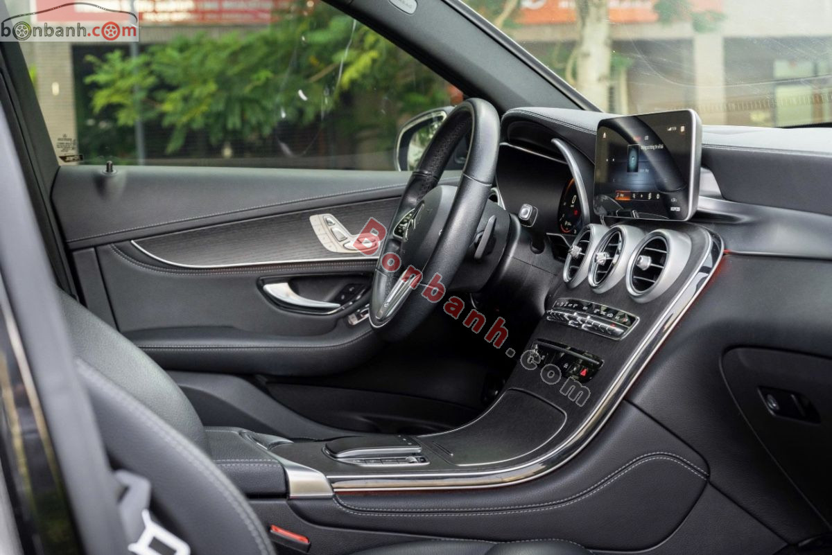 Bán ô tô Mercedes Benz GLC 300 4Matic - 2020 - xe cũ