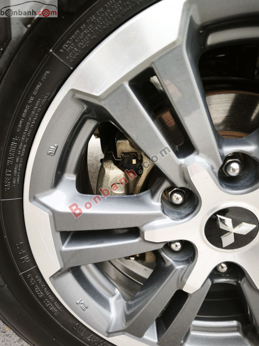 Bán ô tô Mitsubishi Triton 4x4 MT - 2023 - xe cũ