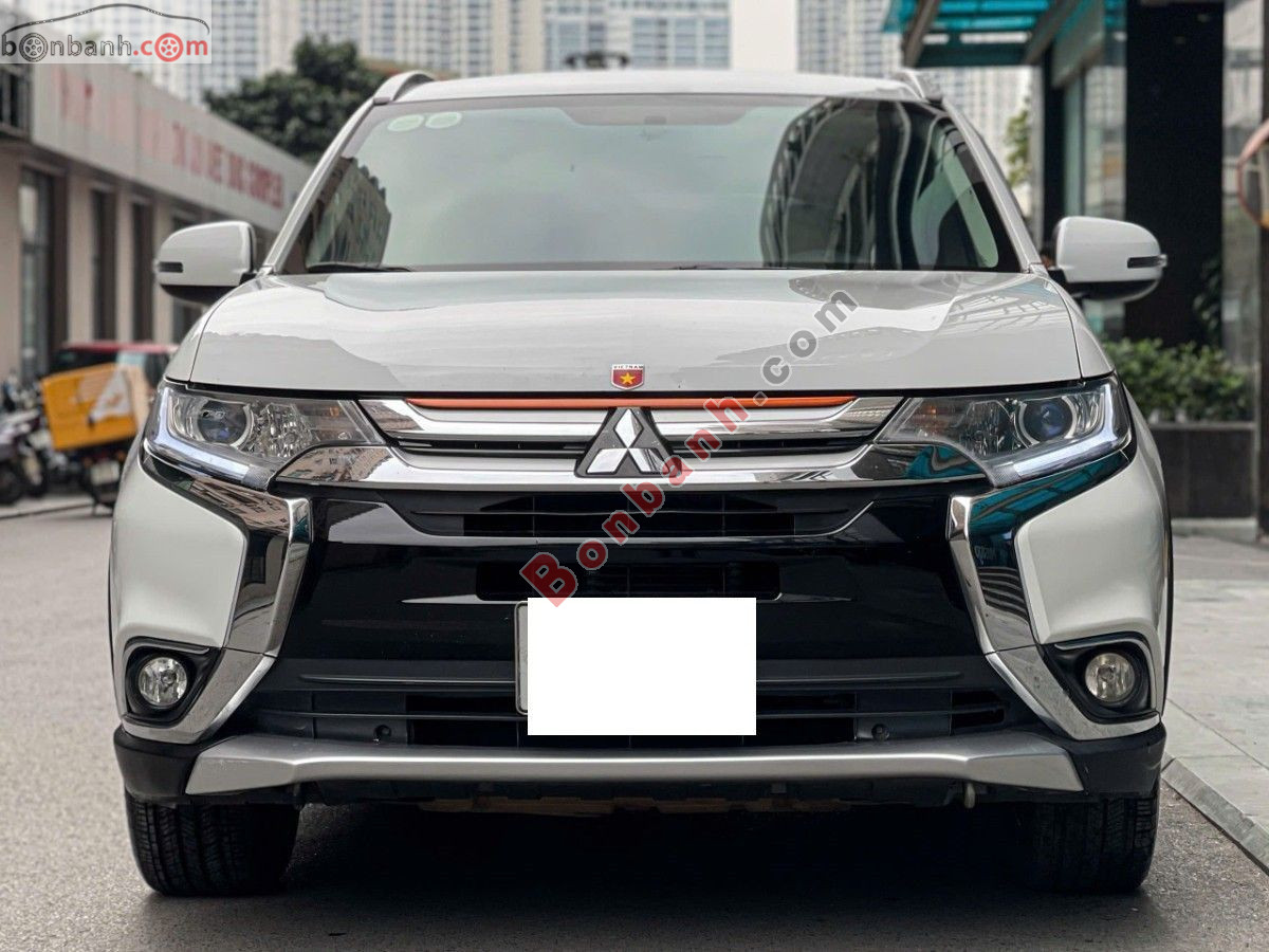 Bán ô tô Mitsubishi Outlander 2.0 CVT - 2018 - xe cũ