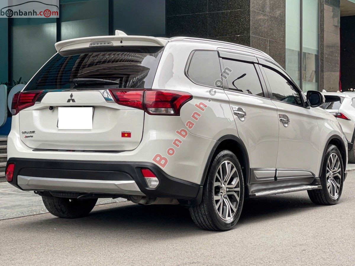 Bán ô tô Mitsubishi Outlander 2.0 CVT - 2018 - xe cũ