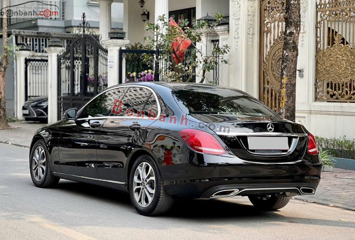 Bán ô tô Mercedes Benz C class C200 - 2018 - xe cũ