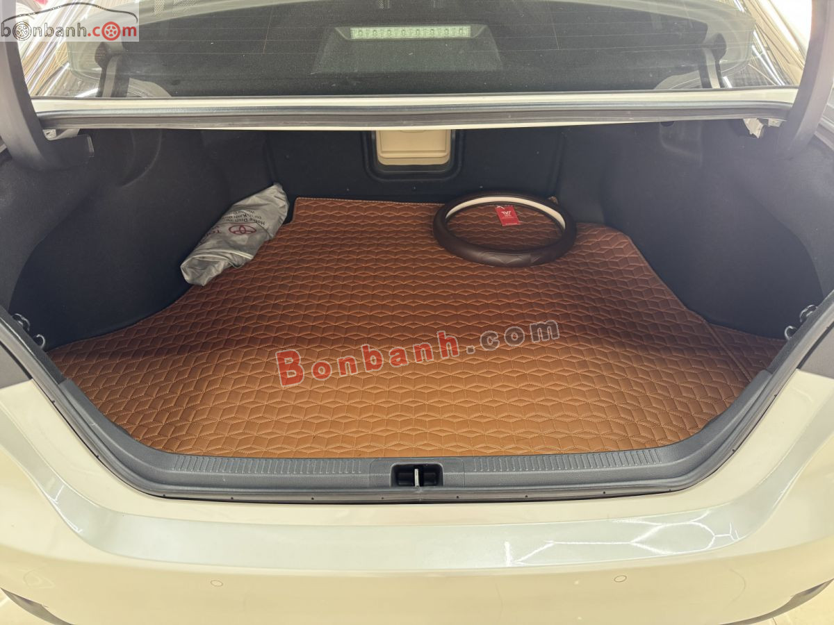 Bán ô tô Toyota Camry 2.0Q - 2022 - xe cũ