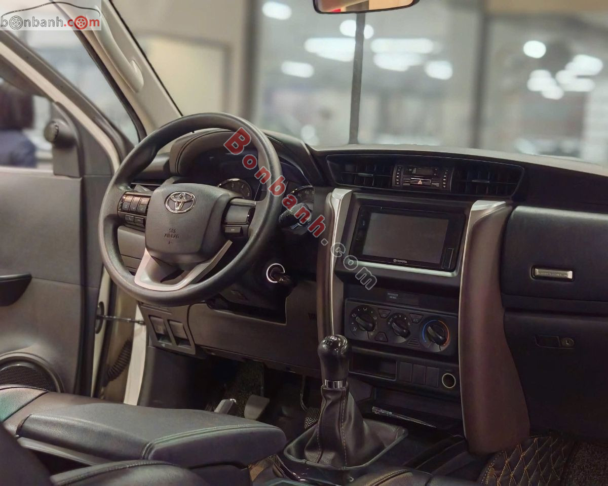 Bán ô tô Toyota Fortuner 2.4G 4x2 MT - 2019 - xe cũ