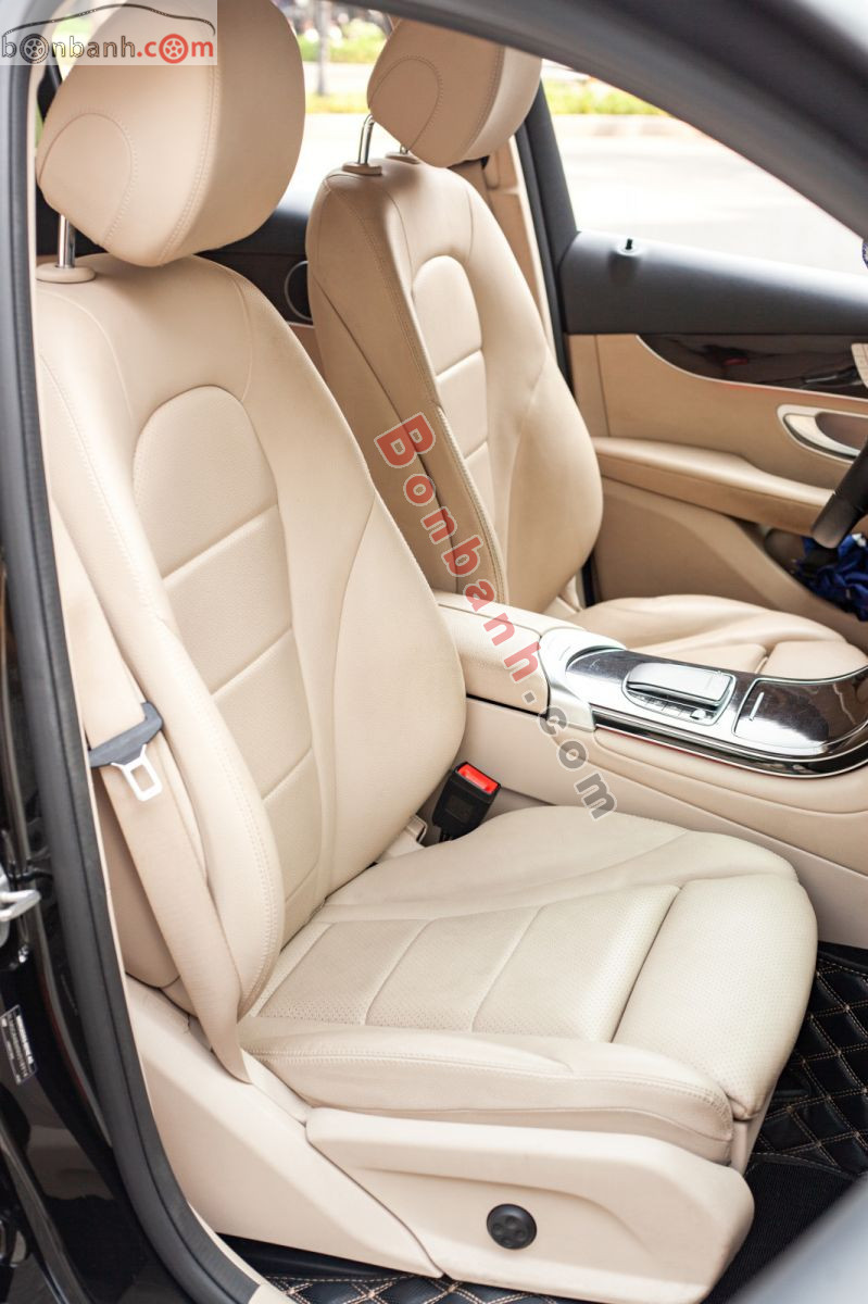 Bán ô tô Mercedes Benz GLC 200 - 2022 - xe cũ