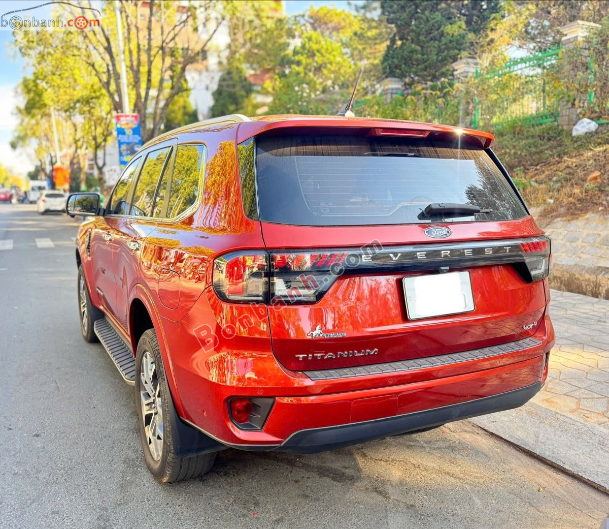 Bán ô tô Ford Everest Titanium Plus 2.0L 4x4 AT - 2022 - xe cũ