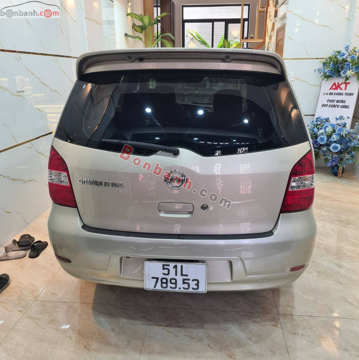 Bán ô tô Nissan Grand livina 1.8 MT - 2011 - xe cũ