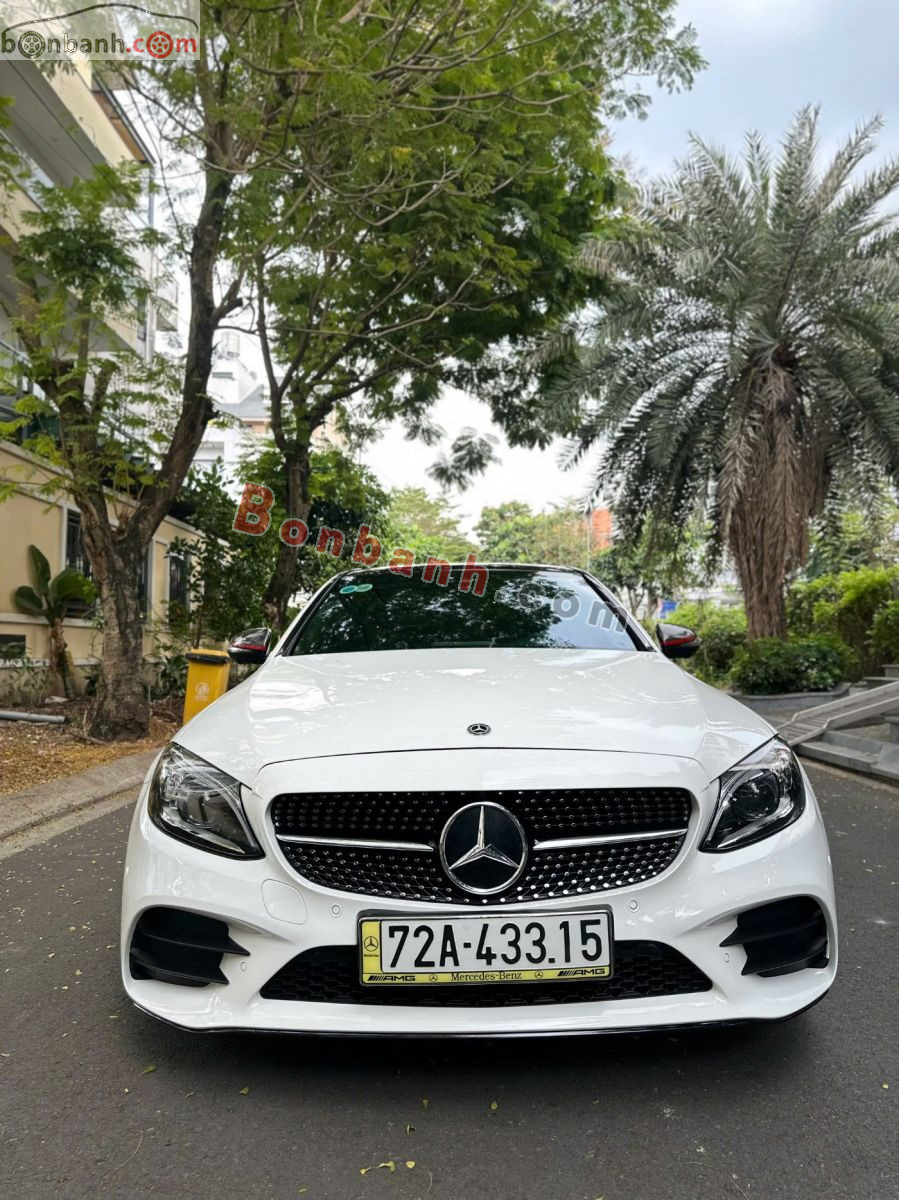 Bán ô tô Mercedes Benz C class C300 AMG - 2019 - xe cũ