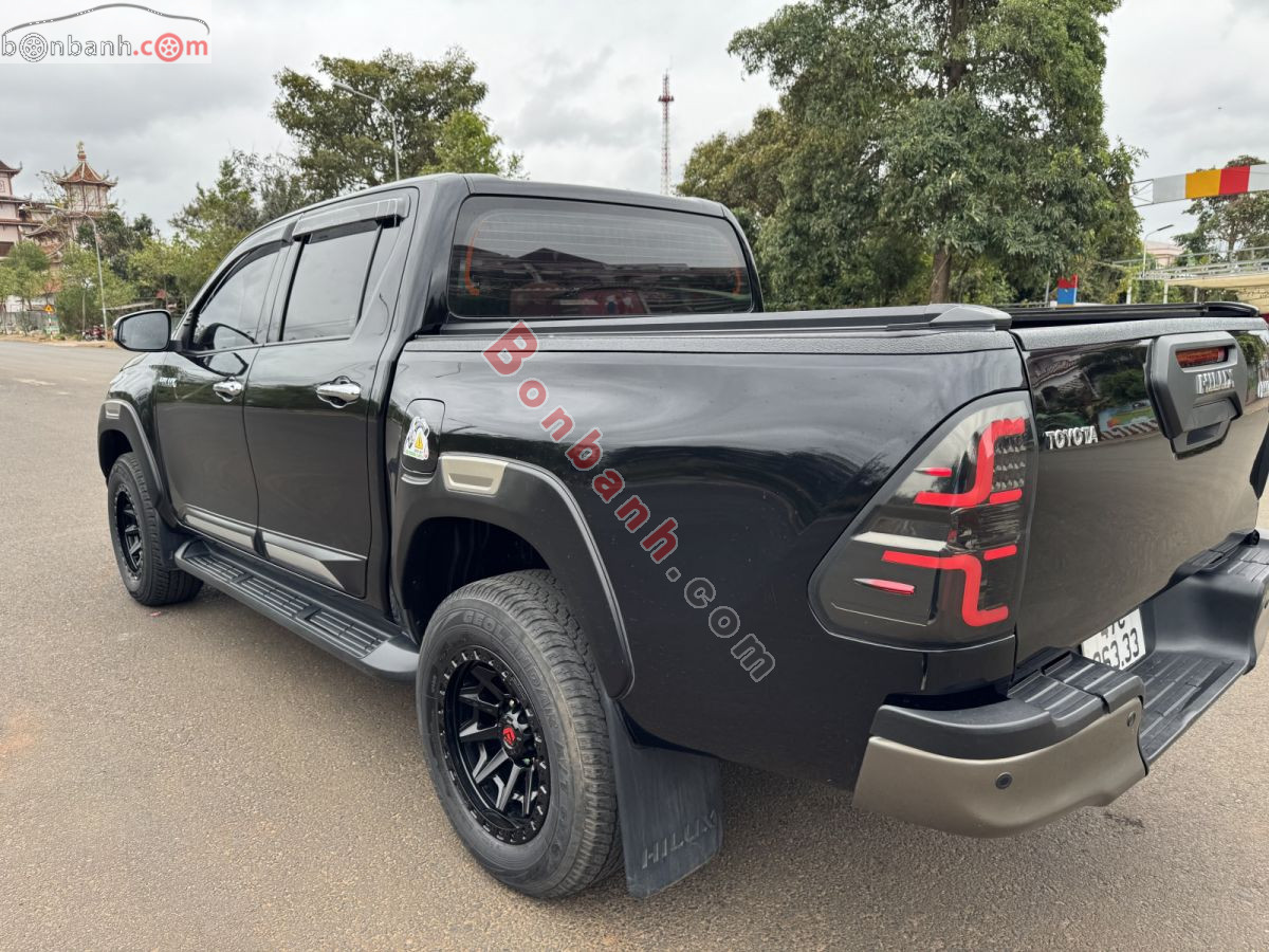 Bán ô tô Toyota Hilux 2.4L 4x2 AT - 2021 - xe cũ