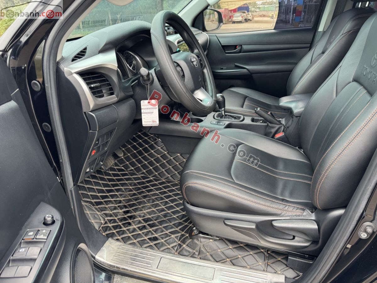 Bán ô tô Toyota Hilux 2.4L 4x2 AT - 2021 - xe cũ
