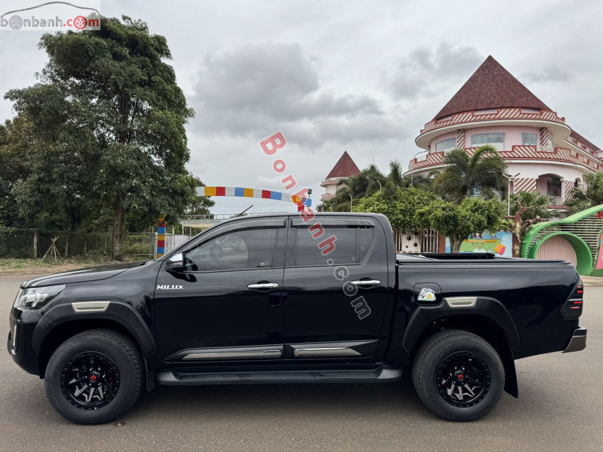 Bán ô tô Toyota Hilux 2.4L 4x2 AT - 2021 - xe cũ