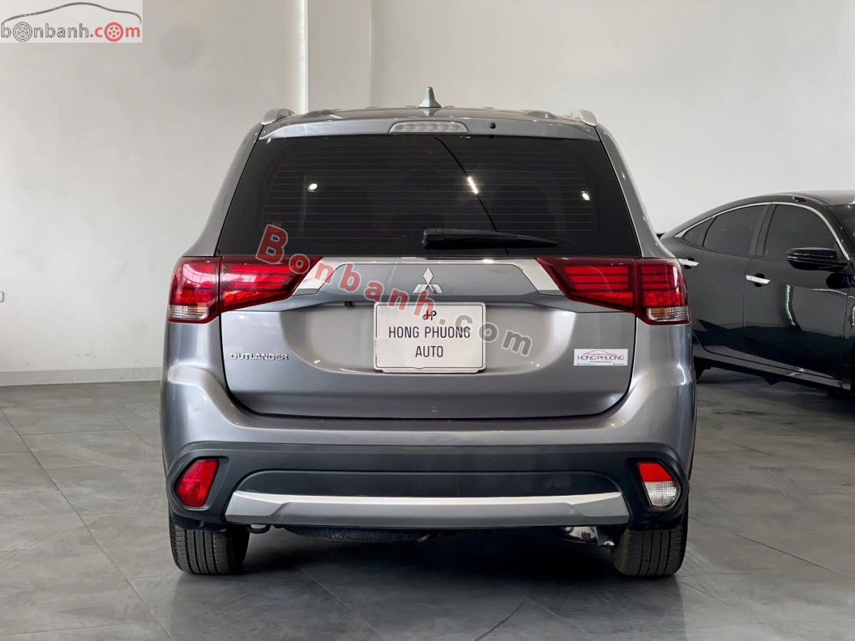 Bán ô tô Mitsubishi Outlander 2.0 CVT - 2019 - xe cũ