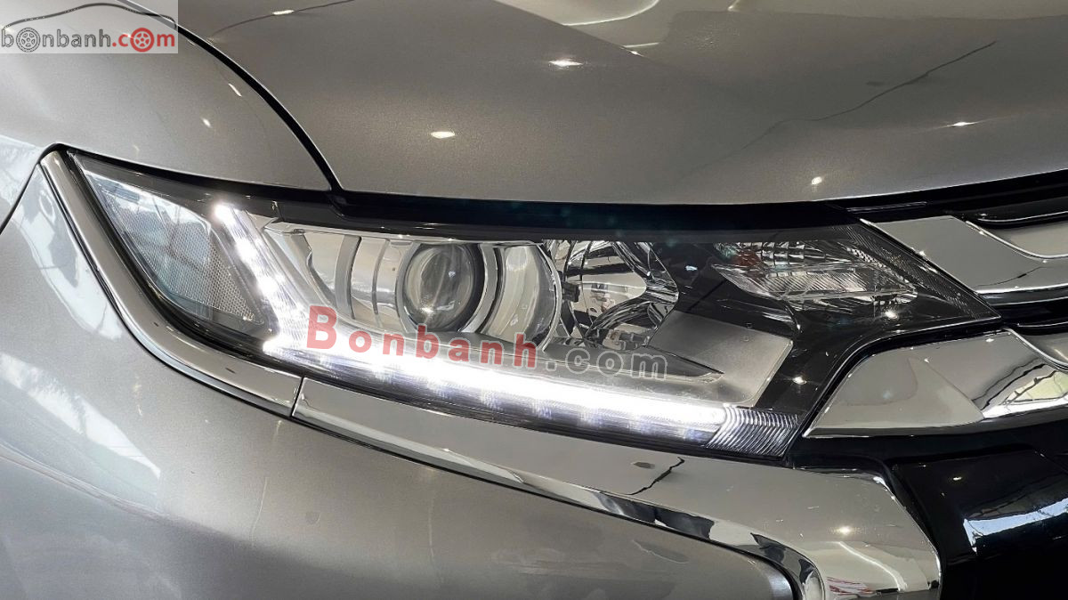 Bán ô tô Mitsubishi Outlander 2.0 CVT - 2019 - xe cũ