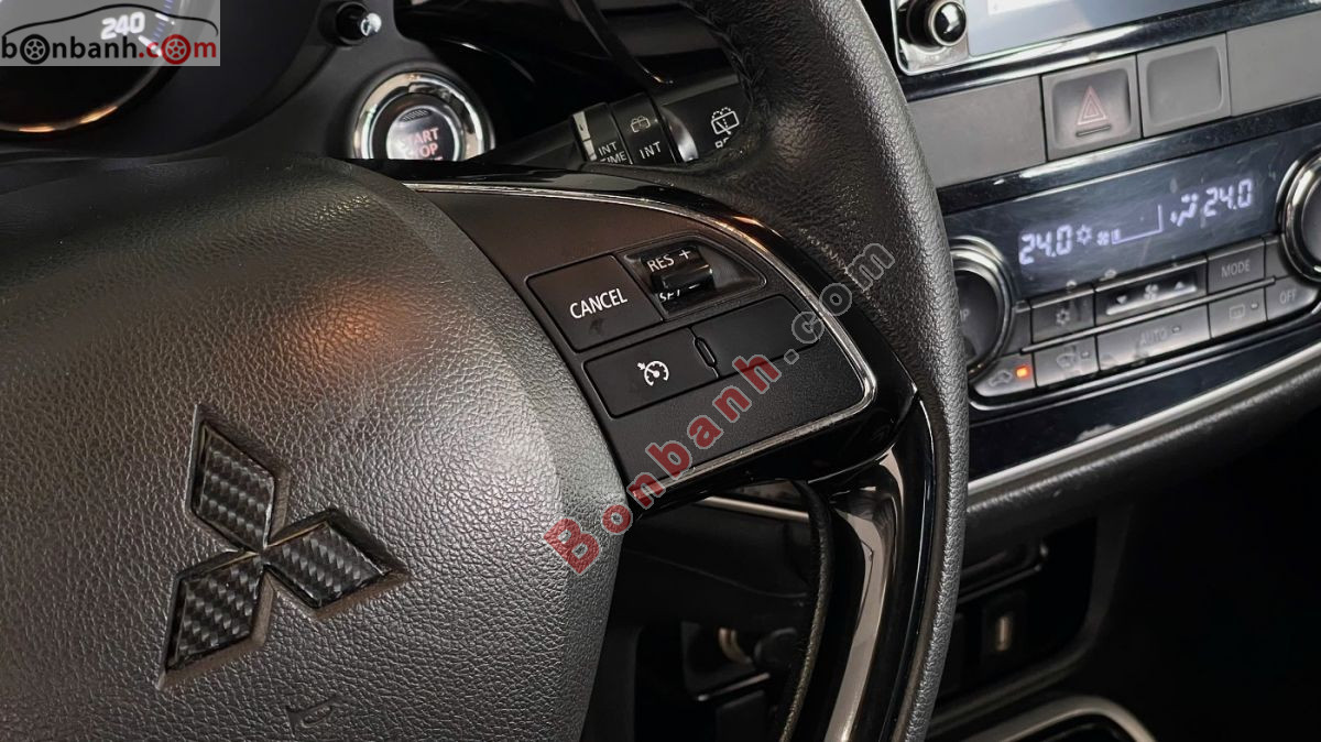 Bán ô tô Mitsubishi Outlander 2.0 CVT - 2019 - xe cũ