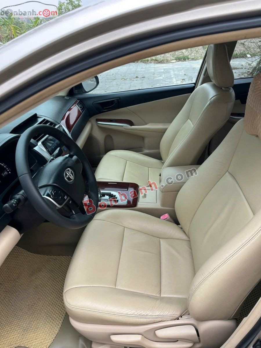 Bán ô tô Toyota Camry 2.0E - 2014 - xe cũ