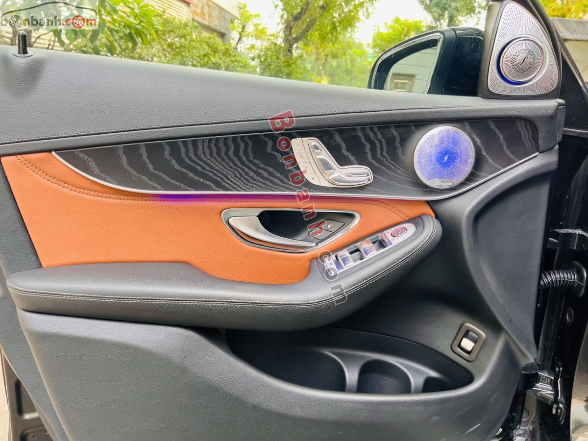 Bán ô tô Mercedes Benz GLC 300 4Matic - 2016 - xe cũ