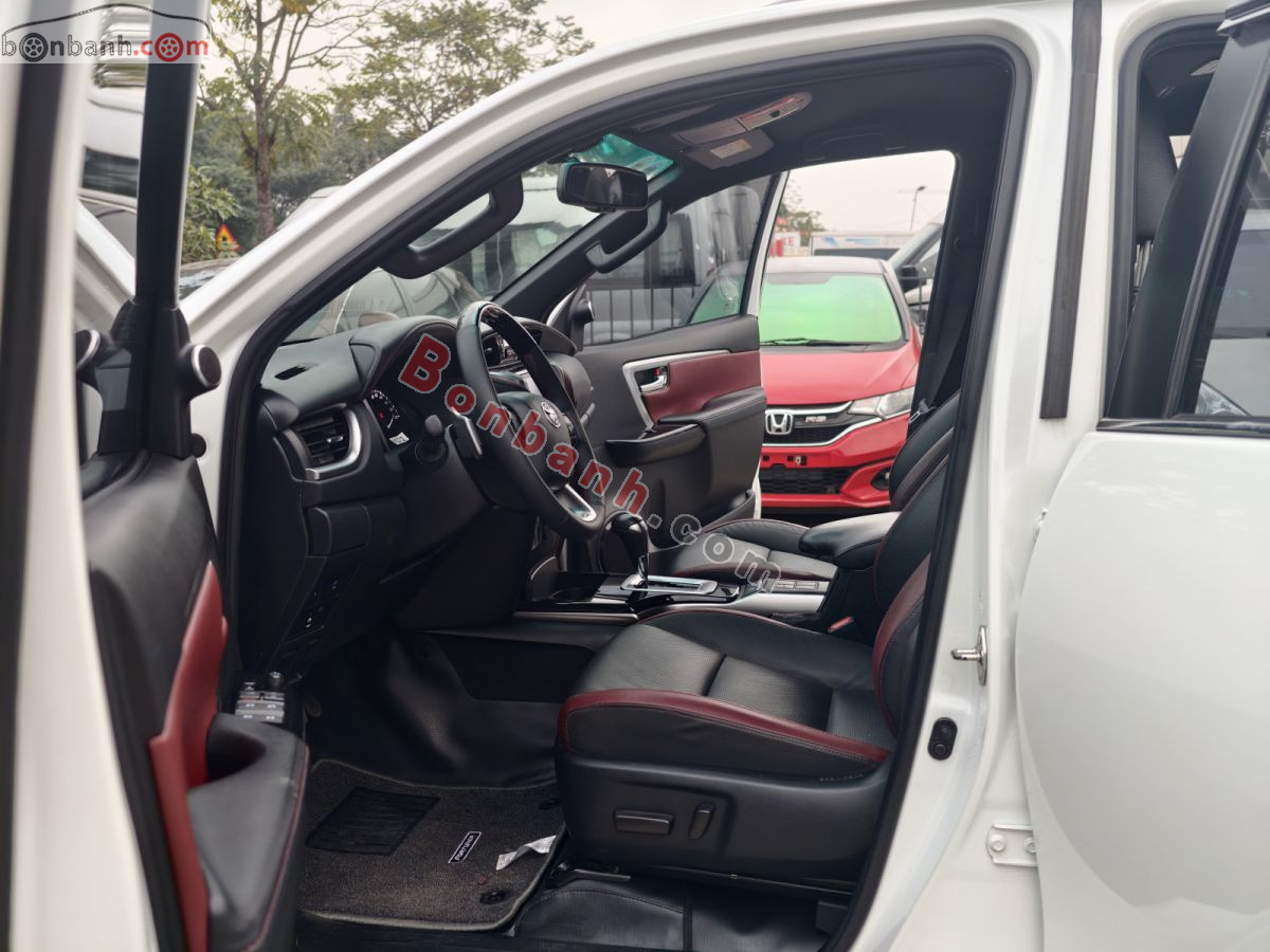 Bán ô tô Toyota Fortuner Legender 2.4L 4x2 AT - 2022 - xe cũ