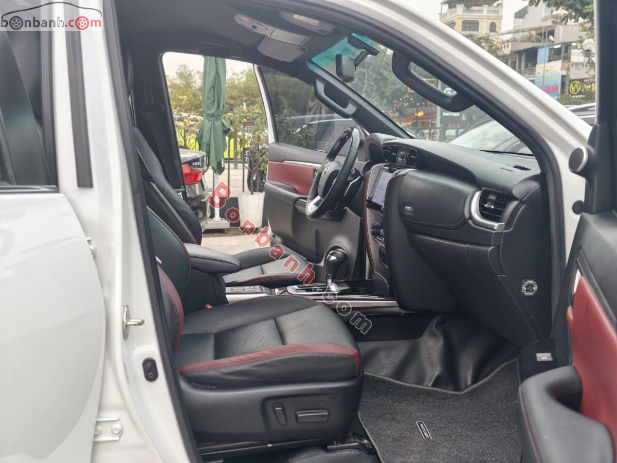 Bán ô tô Toyota Fortuner Legender 2.4L 4x2 AT - 2022 - xe cũ