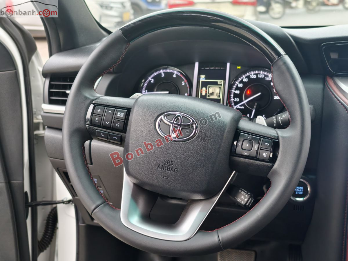 Bán ô tô Toyota Fortuner Legender 2.4L 4x2 AT - 2022 - xe cũ