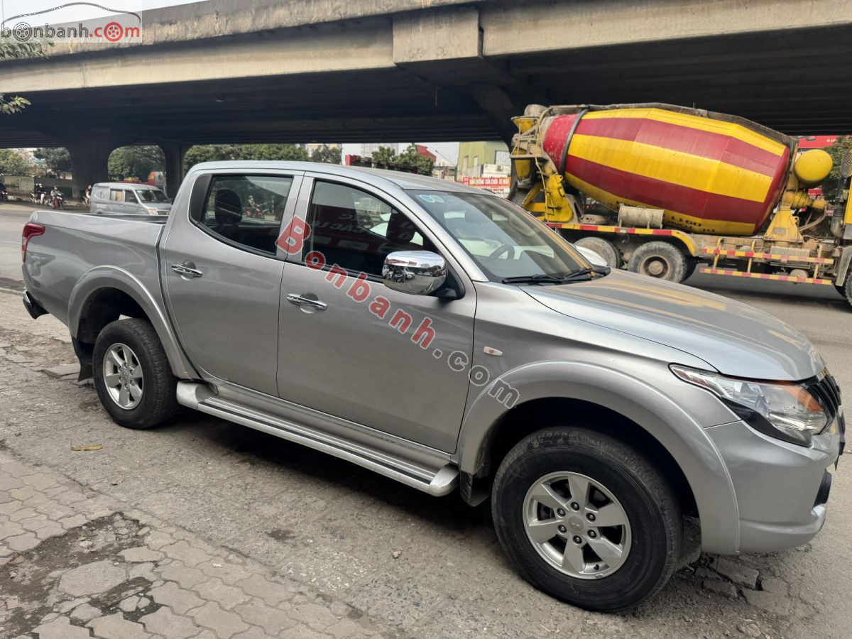 Bán ô tô Mitsubishi Triton 4x2 AT - 2018 - xe cũ