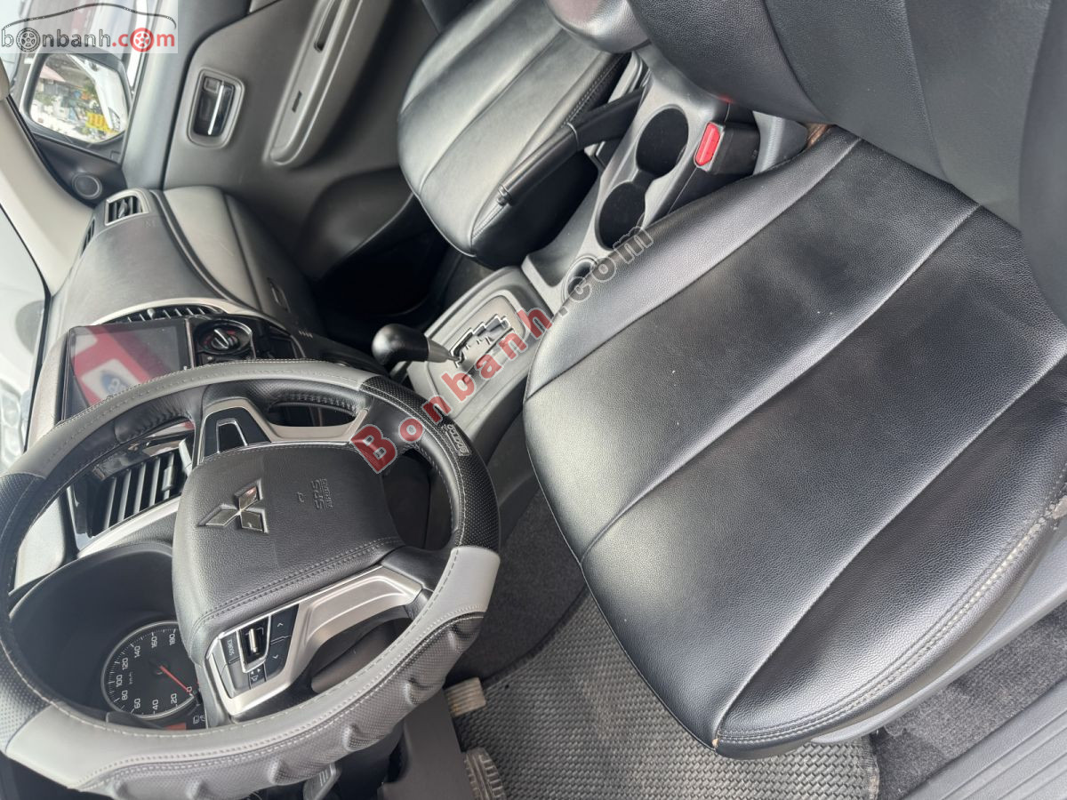 Bán ô tô Mitsubishi Triton 4x2 AT - 2018 - xe cũ