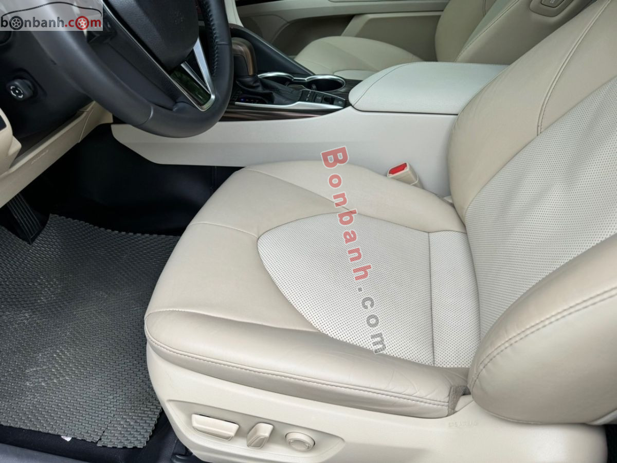 Bán ô tô Toyota Camry 2.5Q - 2021 - xe cũ