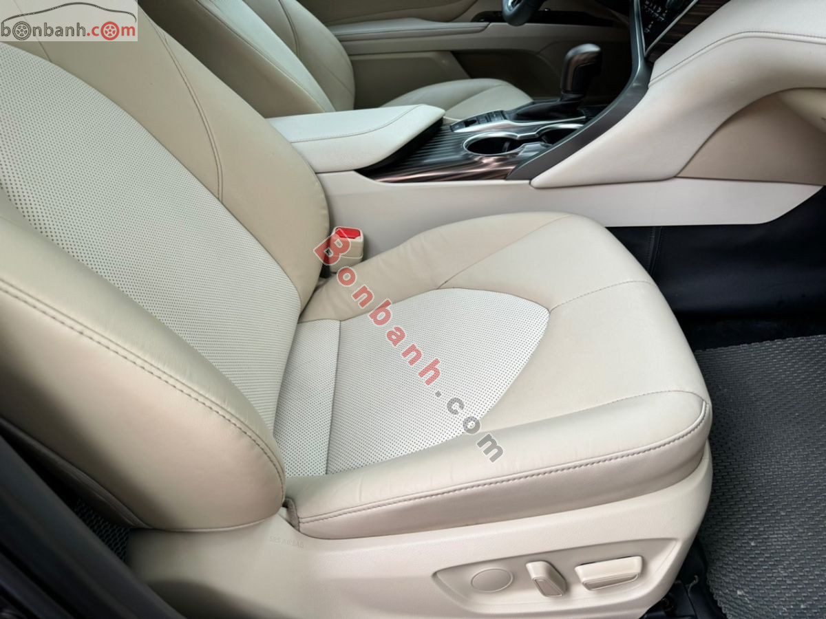 Bán ô tô Toyota Camry 2.5Q - 2021 - xe cũ