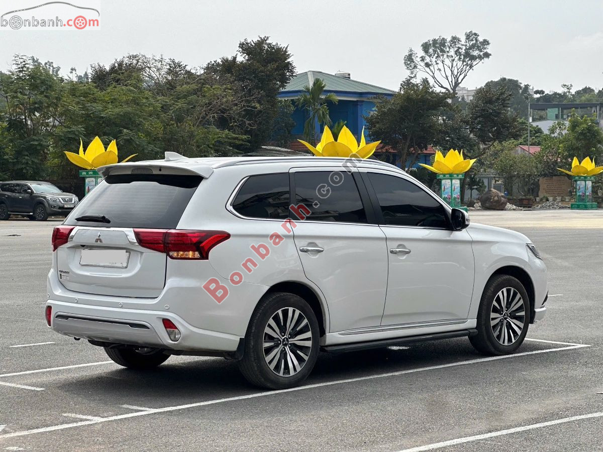Bán ô tô Mitsubishi Outlander 2.0 CVT - 2023 - xe cũ