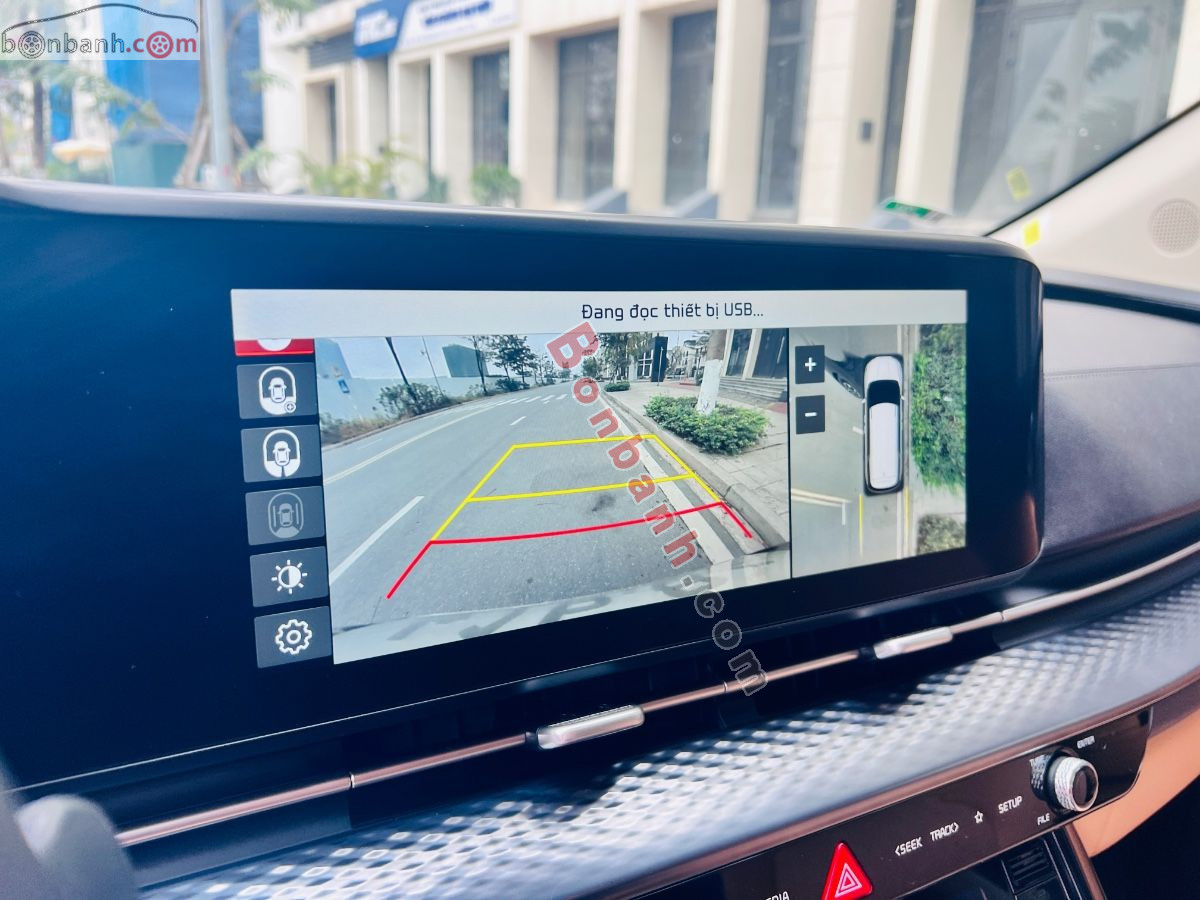 Bán ô tô Kia Carnival Premium 2.2D 8S - 2023 - xe cũ