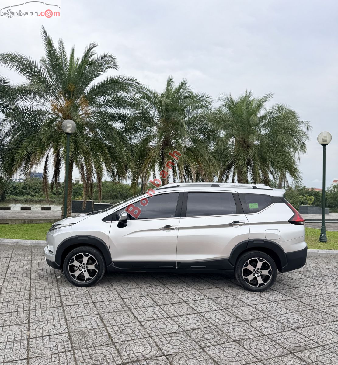 Bán ô tô Mitsubishi Xpander Cross 1.5 AT - 2020 - xe cũ