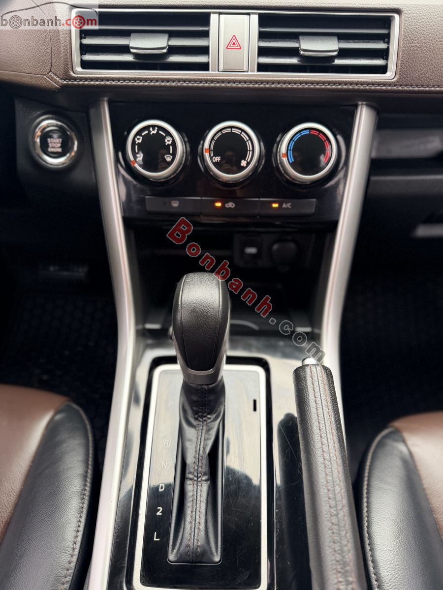 Bán ô tô Mitsubishi Xpander Cross 1.5 AT - 2020 - xe cũ