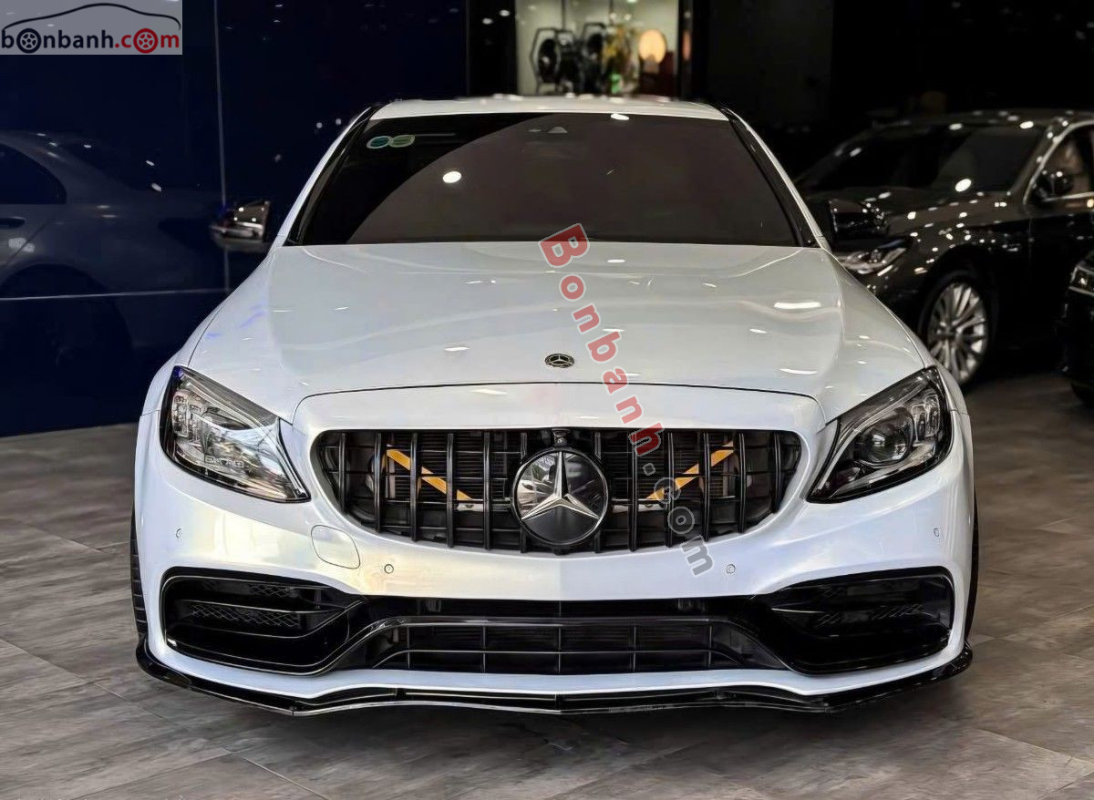 Bán ô tô Mercedes Benz C class C300 AMG - 2019 - xe cũ