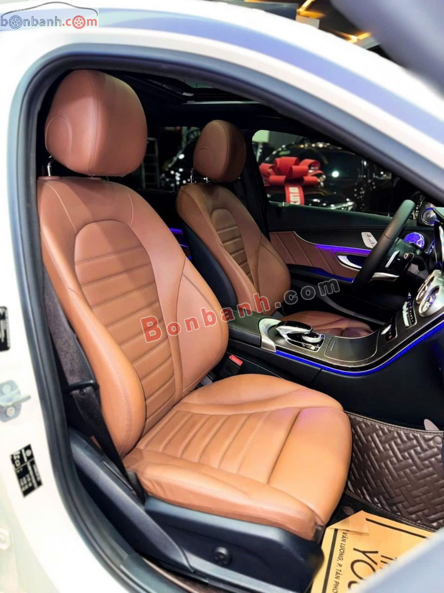 Bán ô tô Mercedes Benz C class C300 AMG - 2019 - xe cũ